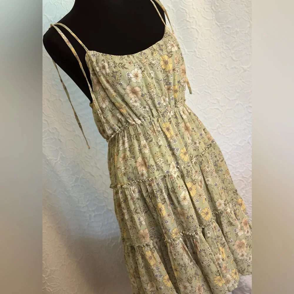 ALTAR’D STATE- Women’s Floral Print Green  w/Tie Shoulders Mini Dress (L) - Picture 7 of 10